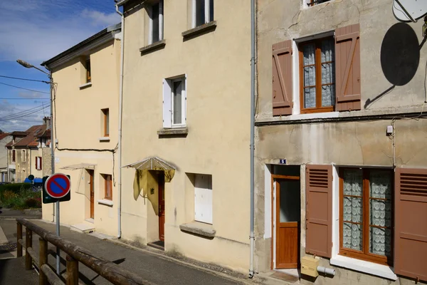 Ile de france, malerisches Dorf von menucourt — Stockfoto