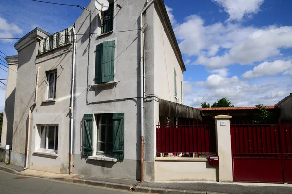 Ile de France, pittoreske dorp van Menucourt — Stockfoto