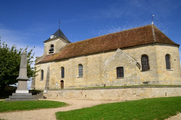 Francia, la classica chiesa di Sagy in Val d'Oise — Foto Stock