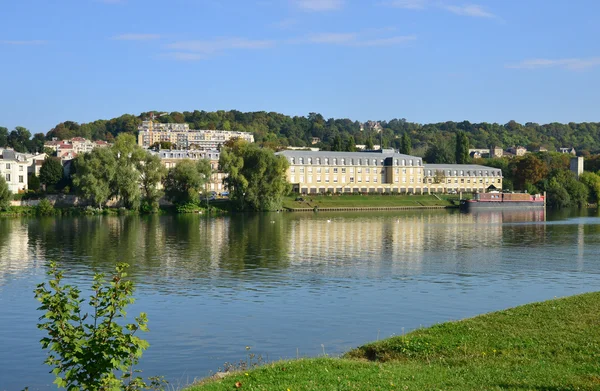 France, the picturesque city of  Meulan — Stock Photo, Image