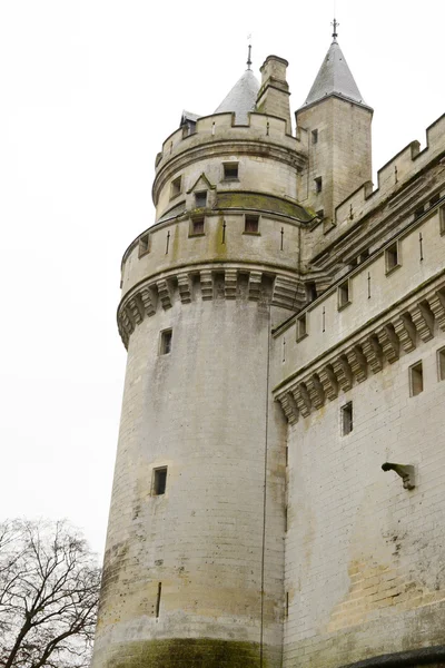Francia, histórico castillo de Pierrefonds en Picardie —  Fotos de Stock