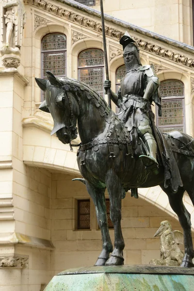 France, château historique de Pierrefonds en Picardie — Photo