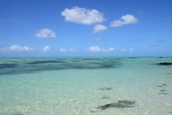 毛里求斯，如诗如画的 Ile aux 芬岛马埃堡地区 — 图库照片