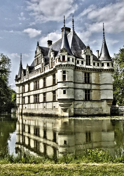 Reneszánsz kastély az Azay le Rideau-Touraine — Stock Fotó