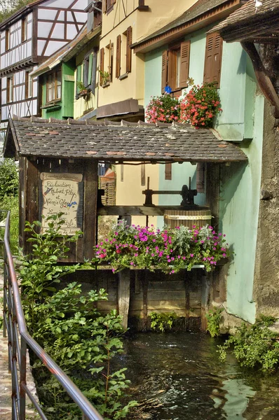 Frankrijk, het kleine dorp van kaysersberg in Elzas — Stockfoto