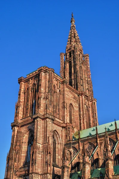 Frankrike, katedralen i strasbourg i alsace — Stockfoto