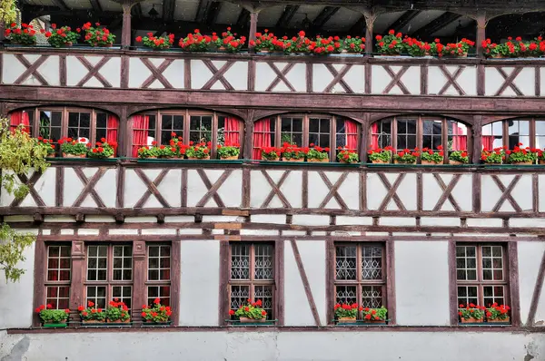 Old houses in the district of La Petite France in Strasbourg — Stock Photo, Image