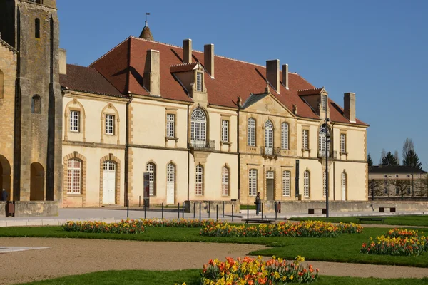 Saone et loire, die malerische Stadt paray le monial — Stockfoto