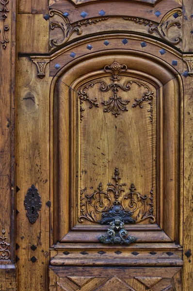 Francja, Stare drzwi zamku — Zdjęcie stockowe
