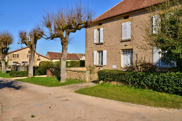 França, pitoresca aldeia de Anzy le duc em Saone et Loire — Fotografia de Stock