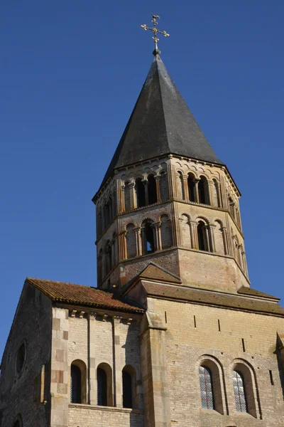 Francie, malebné město Cluny v Saone et Loire — Stock fotografie