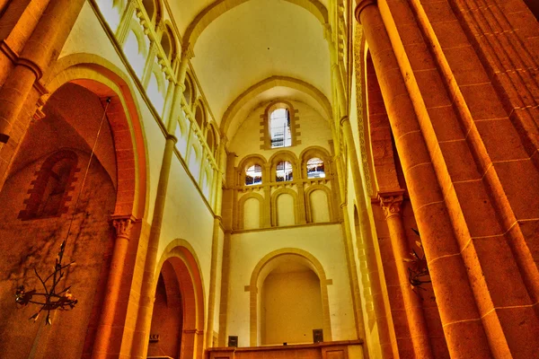 Bourgogne, la pintoresca basílica de Paray le Monial —  Fotos de Stock