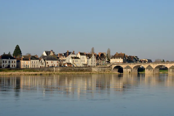 Malownicze miasto Gien w Loiret — Zdjęcie stockowe