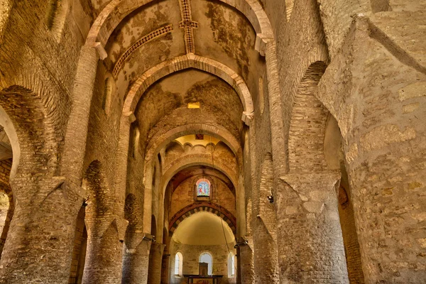 Frankrike, den pittoreska kyrkan Chapaize i Saone et Loire — Stockfoto