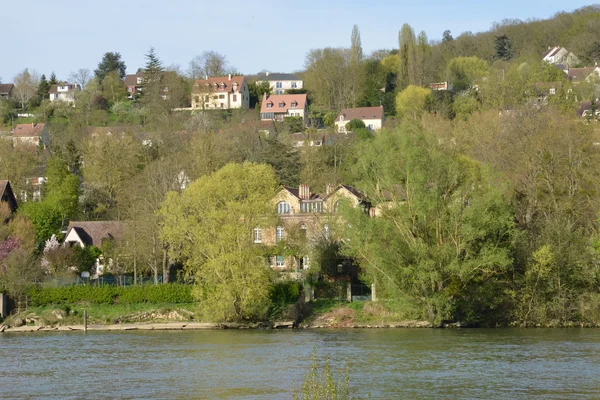 Francja, malownicze miasto triel sur seine — Zdjęcie stockowe