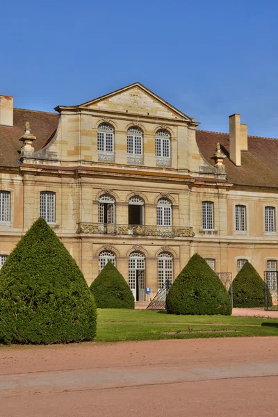 França, pitoresca cidade de Cluny em Saone et Loire — Fotografia de Stock