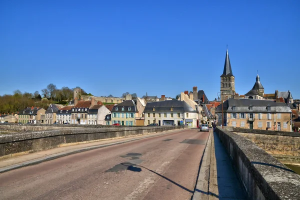 Fransa, La Charite pitoresk şehir sur Loire Bourgogne içinde — Stok fotoğraf