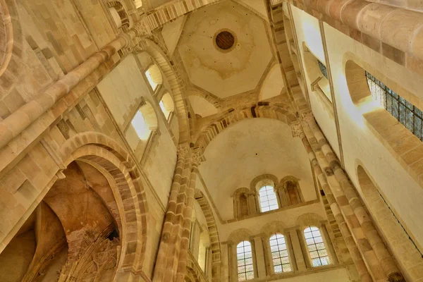 Francia, pittoresca città di Cluny in Saone et Loire — Foto Stock