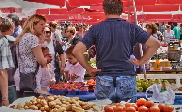 Croazia, pittoresco mercato di Zagabria — Foto Stock