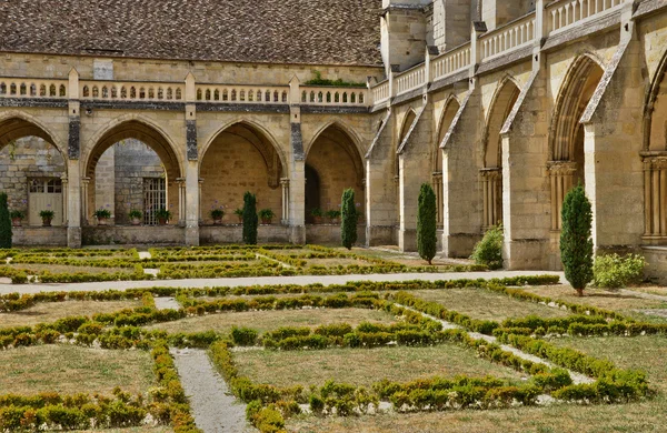 Frankrike, det pittoreske klosteret Royaumont i Val d Oise – stockfoto