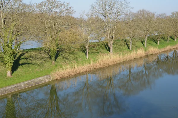 Ville pittoresque de Briare dans le Loiret — Photo