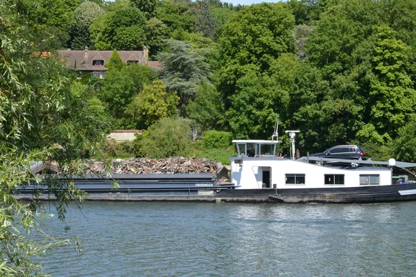 Francja, malownicze miasto triel sur seine — Zdjęcie stockowe