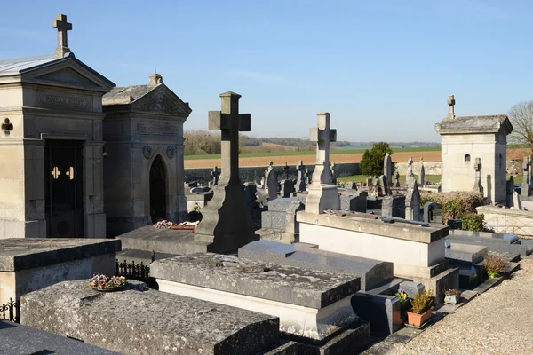 Francia, el pintoresco pueblo de Sagy —  Fotos de Stock