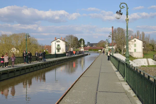 Ville pittoresque de Briare dans le Loiret — Photo