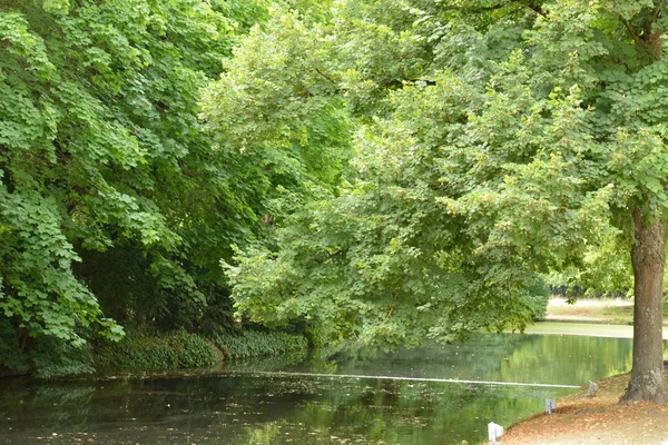 Frankrijk, de schilderachtige abdij van Royaumont in Val d Oise — Stockfoto