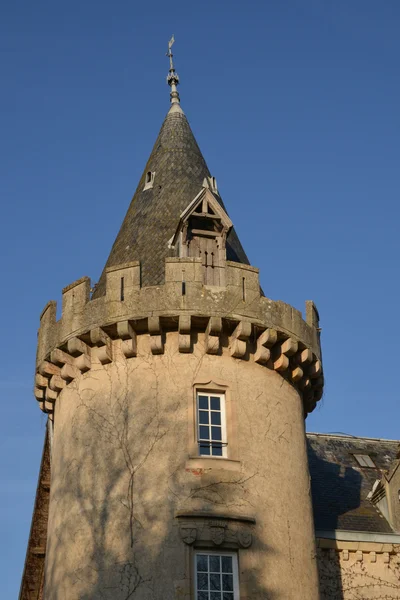 Saone et Loire, o pitoresco castelo de Bellecroix em Chagny — Fotografia de Stock