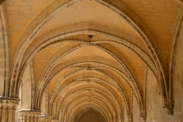 Frankrike, pittoreska klostret i Royaumont i Val d Oise — Stockfoto