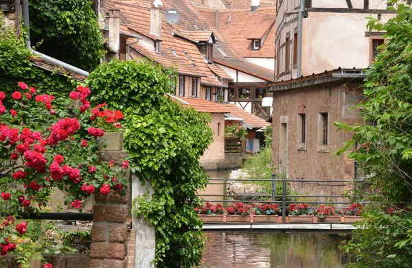 Frankrijk, de schilderachtige stad van Wissembourg in Bas Rhin — Stockfoto