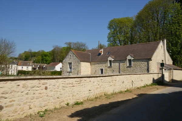 Francia, el pintoresco pueblo de Seraincourt —  Fotos de Stock