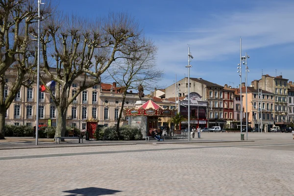 Frankrijk, schilderachtige stad van Macon in Saone et Loire — Stockfoto