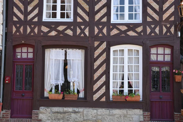 France, village pittoresque de Beuvron en Auge en Normandie — Photo