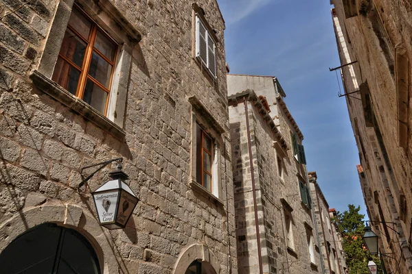 Хорватия, старый и живописный город Дубровник — стоковое фото