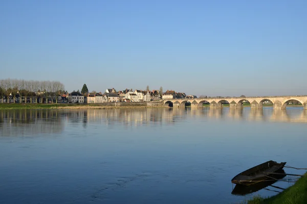 Ville pittoresque de Gien in Loiret — Photo