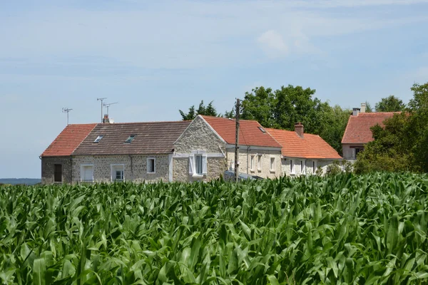 Франція, мальовничі села Herouville — стокове фото