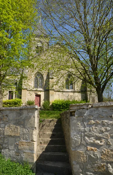 Frankrike, den pittoreska kyrka Fremainville — Stockfoto