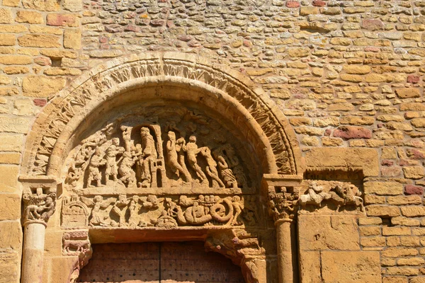 Frankrijk, pittoreske dorp van b Anzy le duc in Saone et Loire — Stockfoto