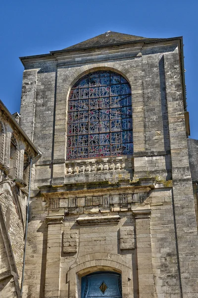 Francia, pintoresca ciudad de La Charite sur Loire en Bourgogne — Foto de Stock