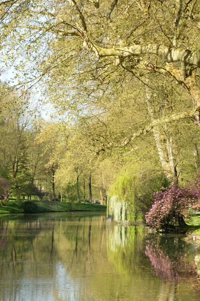 Ile de France, pintoresca ciudad de Poissy — Foto de Stock