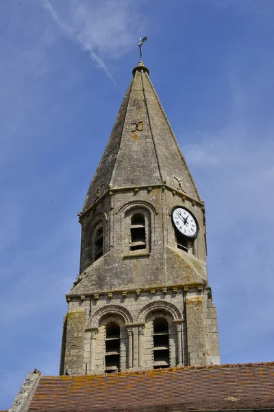 Oise, die malerische Kirche der Bouconvillers — Stockfoto