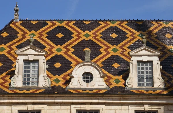 Francia, antigua y pintoresca ciudad de Beaune — Foto de Stock