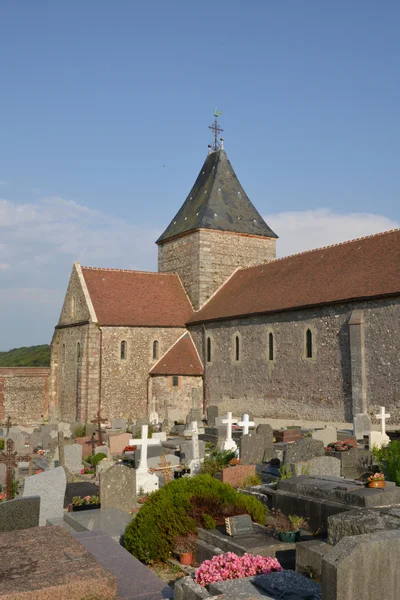 Francia, la pintoresca iglesia de Varengeville sur Mer —  Fotos de Stock