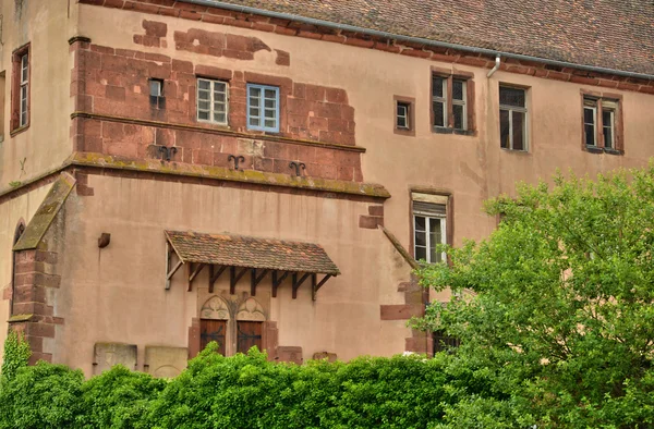 Bas rhin, de pittoreske stad Saverne in Elzas — Stockfoto