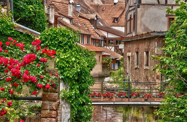 Frankrijk, de schilderachtige stad van Wissembourg in Bas Rhin — Stockfoto