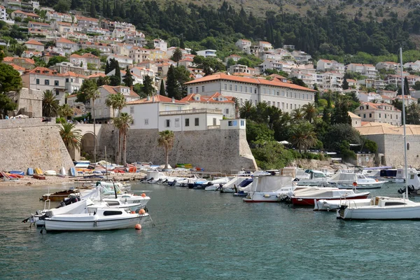 Croácia, cidade velha e pitoresca de Dubrovnik — Fotografia de Stock