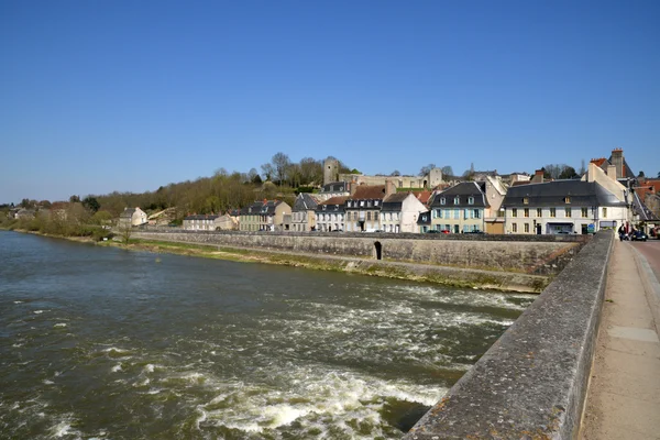 Francia, pittoresca città di La Charite sur Loire in Borgogna — Foto Stock