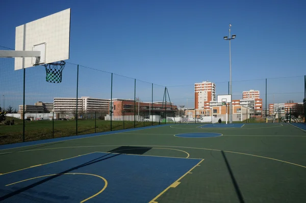 Francia, Yvelines, un campo de deportes en Les Mureaux —  Fotos de Stock